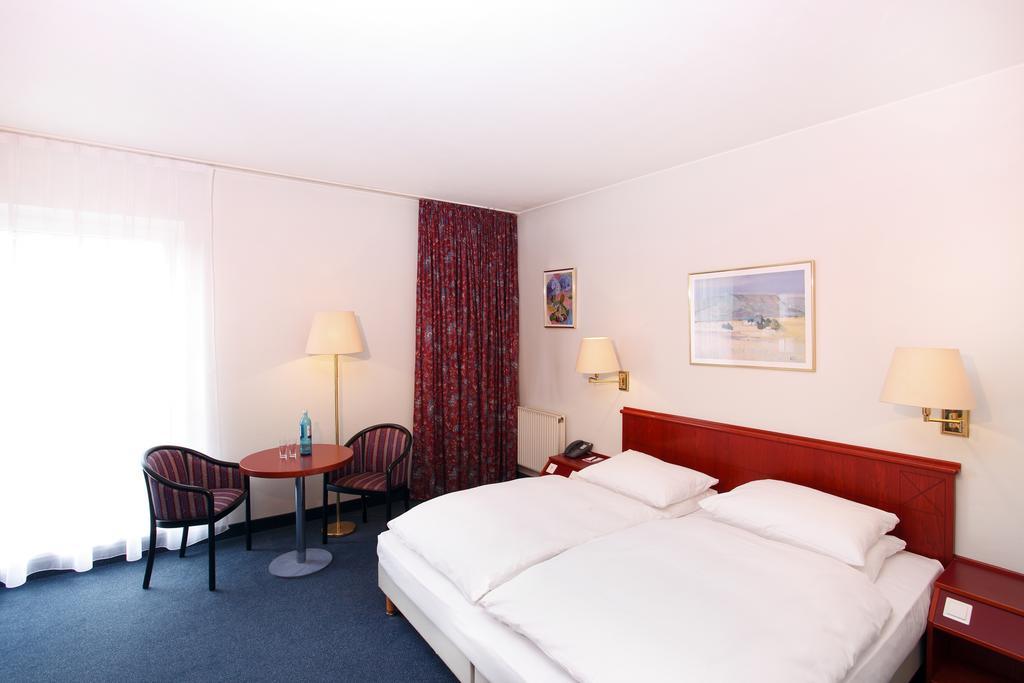 Ramada Hotel Frankfurt Oder Frankfurt an der Oder Zimmer foto