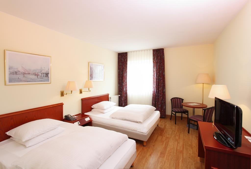 Ramada Hotel Frankfurt Oder Frankfurt an der Oder Zimmer foto